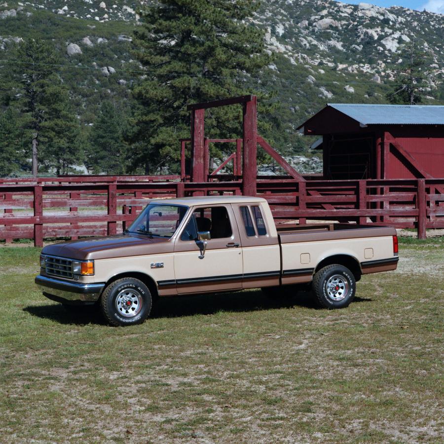  Ford F-150 SuperCab 1987 года  (фото 1 из 2)